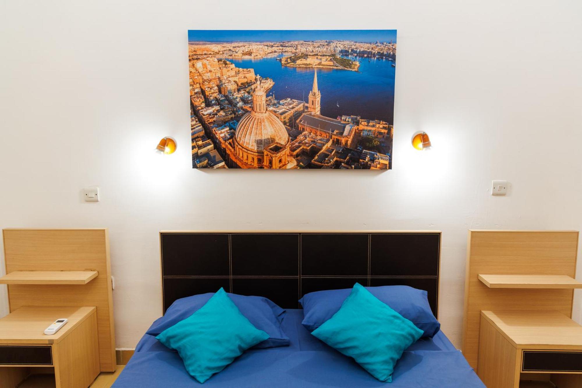 Apartment Stylish St.julians 2 Bedroom For Rent In The Centre With Terrace *